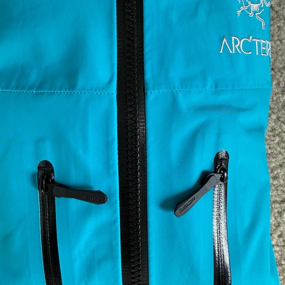 Arc’teryx Alpha SV - Large - Picture 12 of 16